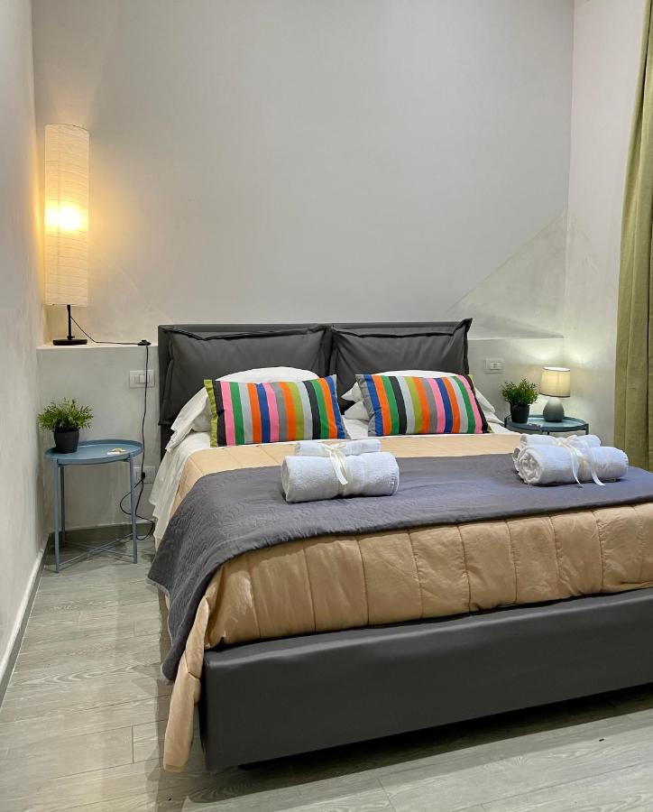 Bed and Breakfast Bebasu Napoli Esterno foto